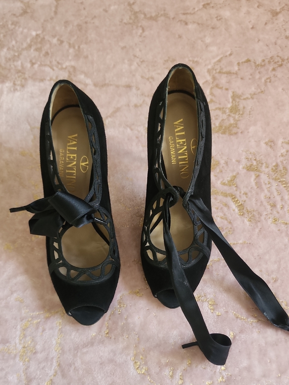 VALENTINO GARAVANI | Black Lace-Up Peep Toe Pumps - Picture 3 of 16